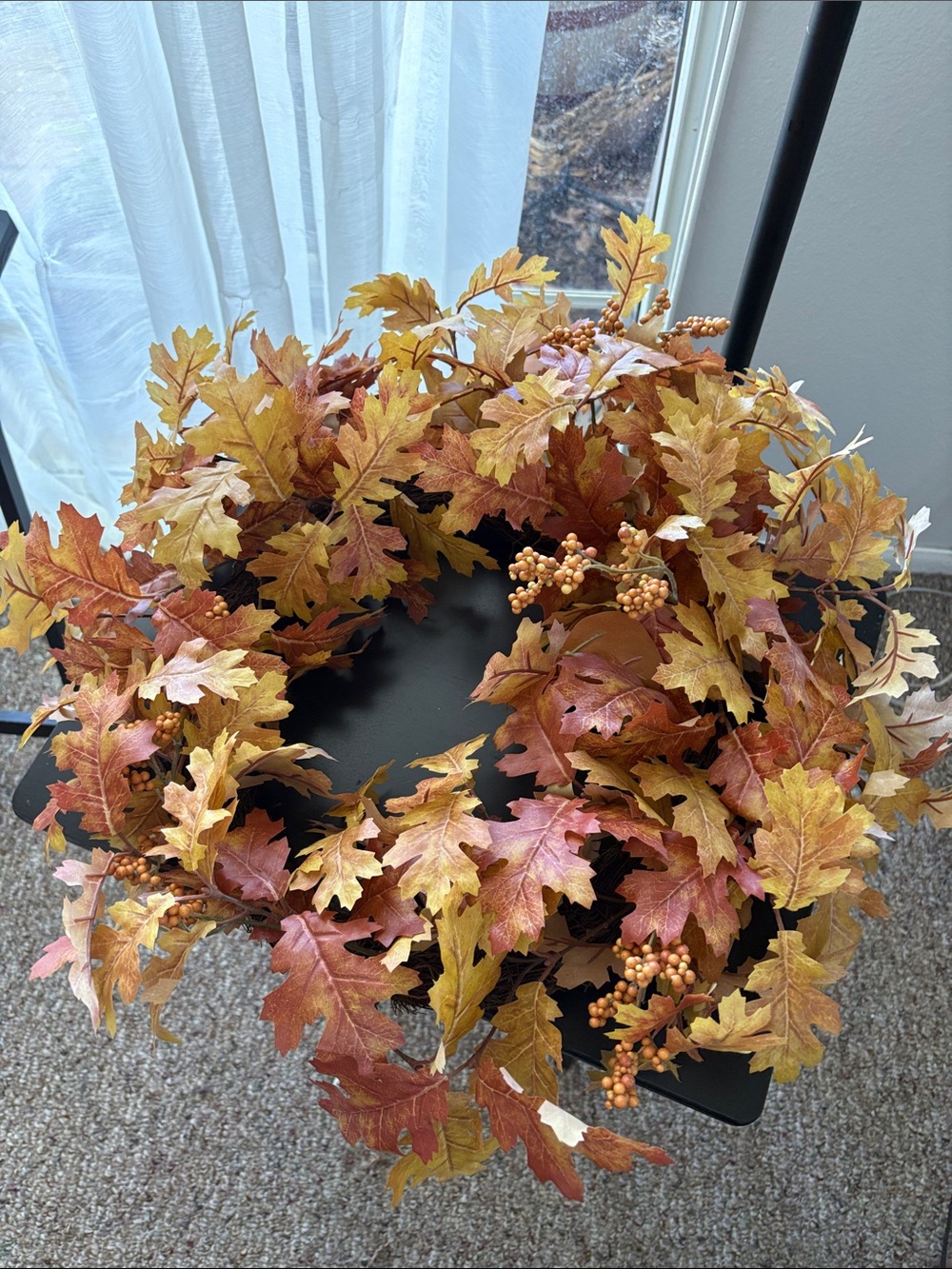 Autumn Oak Leaf Holiday Wreath - Golden Brown Threshold